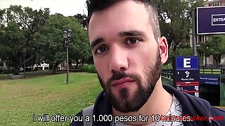 Få latino sexet mand til at kneppe for penge