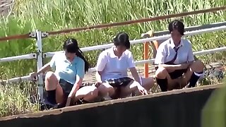 Rampete japan tenåringer tiss