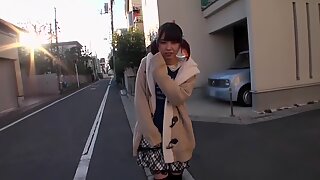 أحمق اليابانية بنت in هيجانه جنس فالشارع العام، نيك وتصوير jav video